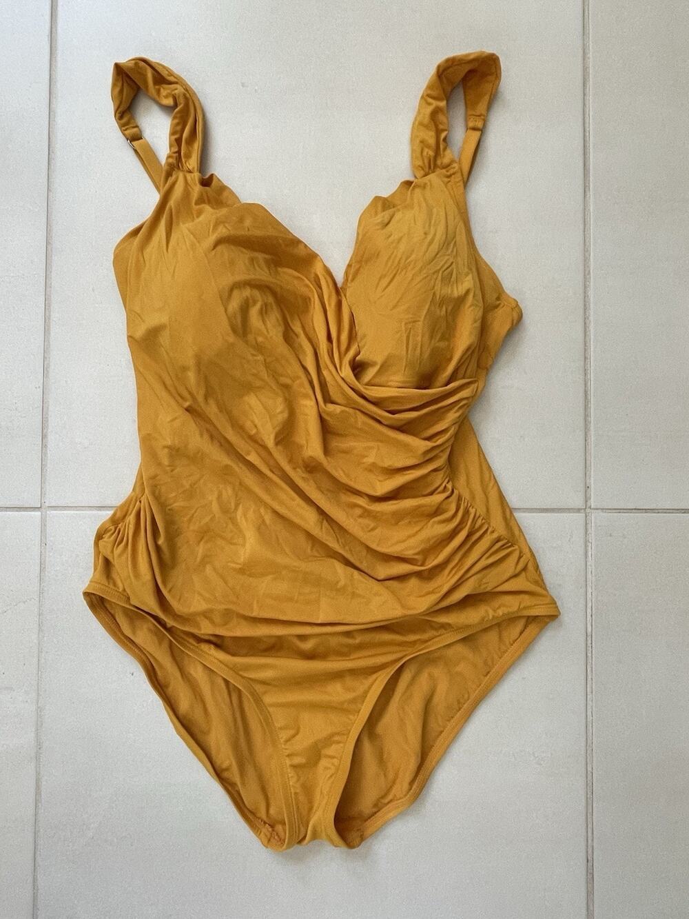 Jantzen Swim One Piece Swimsuit V Neck Ruched Beach Summer